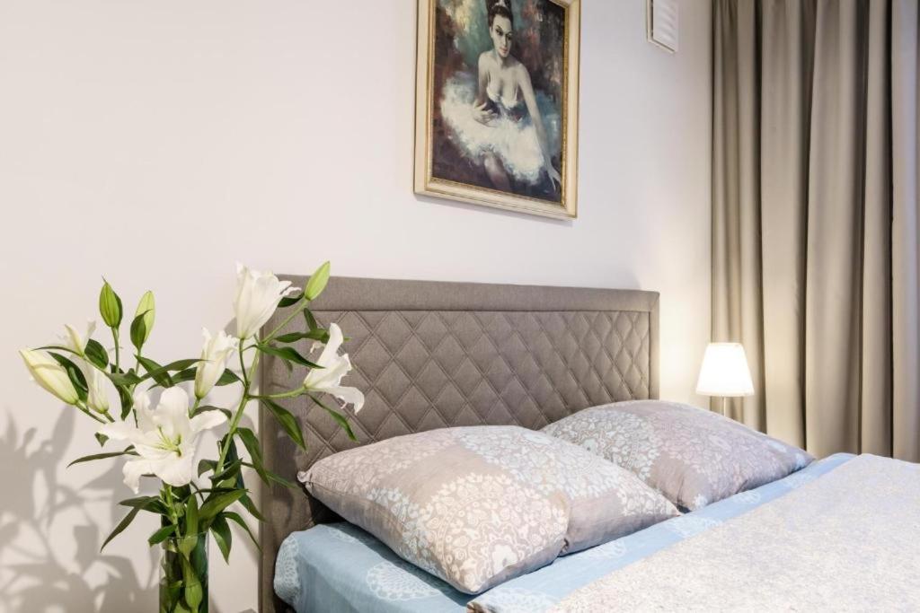 Nr 1 Europa22 Centrum Apartment Old Town Warsaw Stare Miasto Historyczna Kamienica Umiejscowiona W Zabytkowej Czesci Warszawy Obok Parku Multimedialnego I Barbakanu Parking 24H Sniadanie Opcjonaln Breakfast Optional Check In From 14 Pm Parter Ground 외부 사진