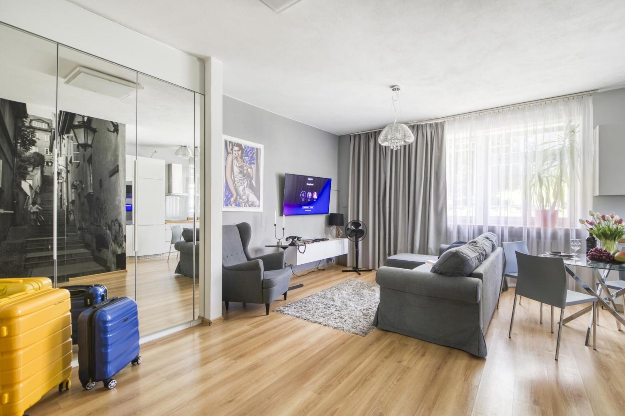 Nr 1 Europa22 Centrum Apartment Old Town Warsaw Stare Miasto Historyczna Kamienica Umiejscowiona W Zabytkowej Czesci Warszawy Obok Parku Multimedialnego I Barbakanu Parking 24H Sniadanie Opcjonaln Breakfast Optional Check In From 14 Pm Parter Ground 외부 사진